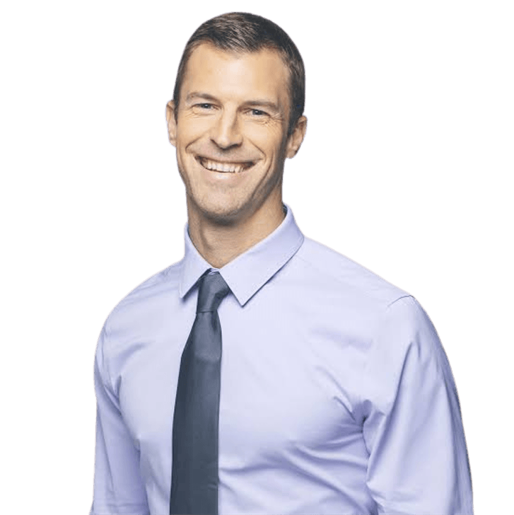 An image of Dr. Josh Axe smiling